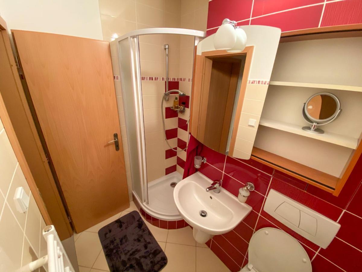 דונובאלי Apartman Forest View מראה חיצוני תמונה